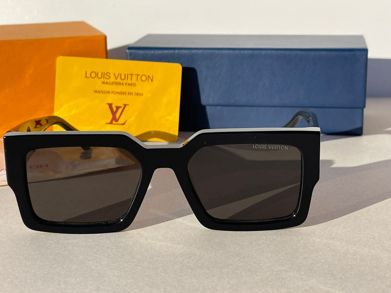 BLACK LOUIS VUITTON FAME  RECTANGLE SUNGLASSES NA