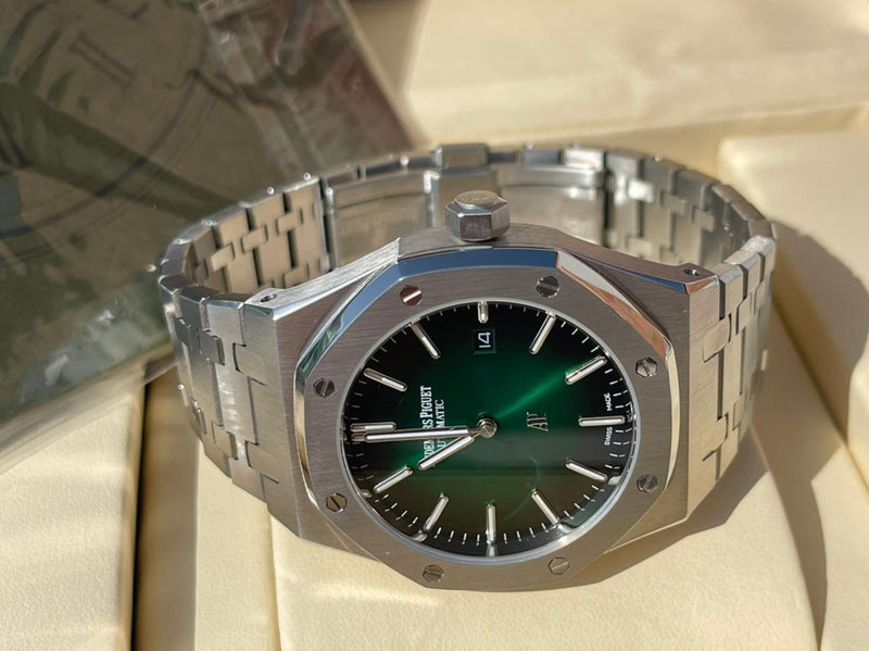 Best Replica Audemars Piguet Silver Oliva Dial