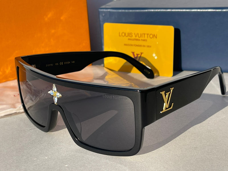 BLACK LOUIS VUITTON CYCLONE SUNGLASSES NA