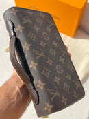 Best Replica Louis Vuitton  Wearable Wallet