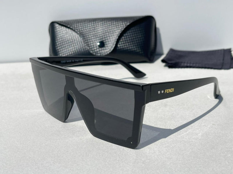 FENDI BLACK SUNGLASSES AFFO