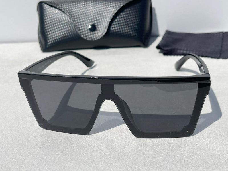 FENDI BLACK SUNGLASSES AFFO