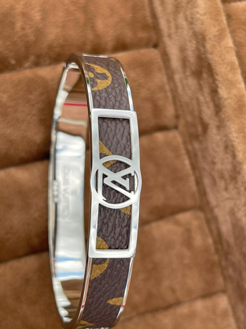 LOUIS VUITTON BRACELET