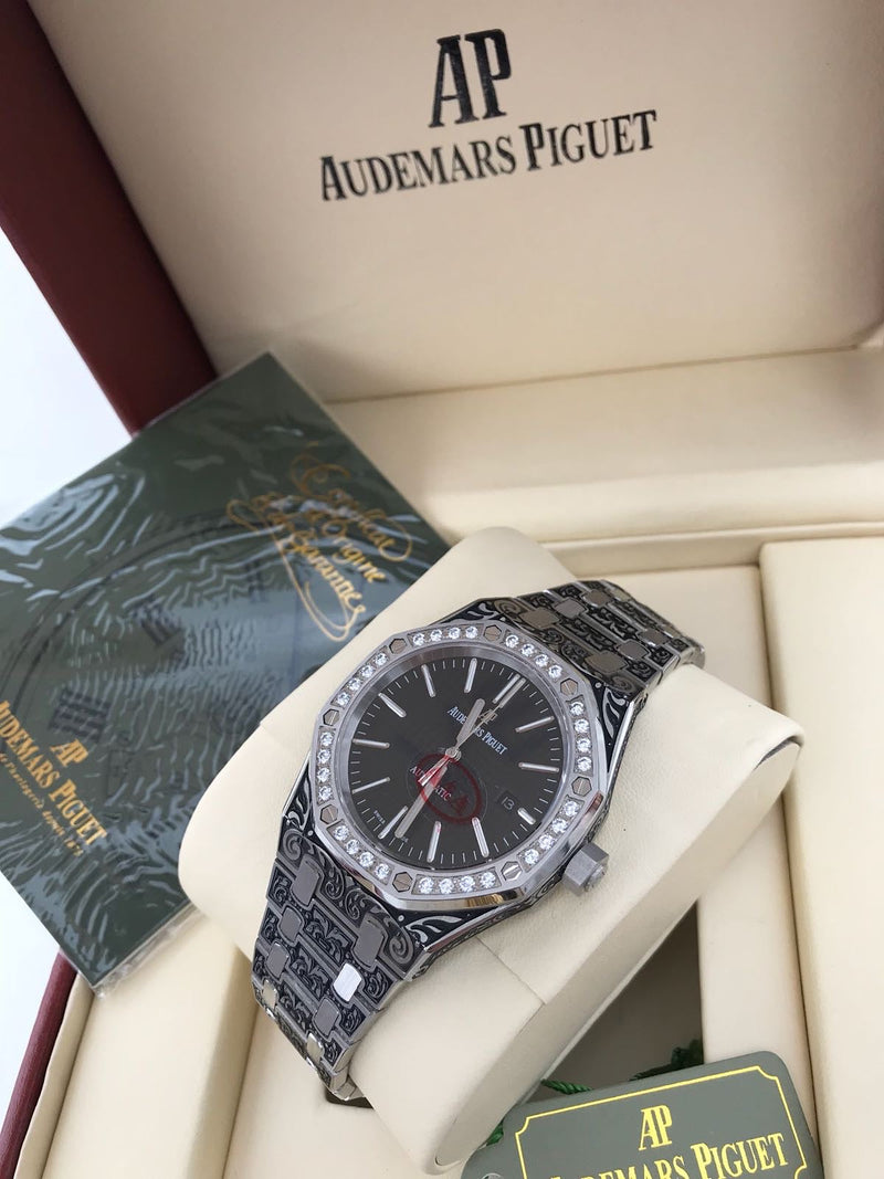 Best Replica Audemars Piguet Hand Engraved Royal Oak