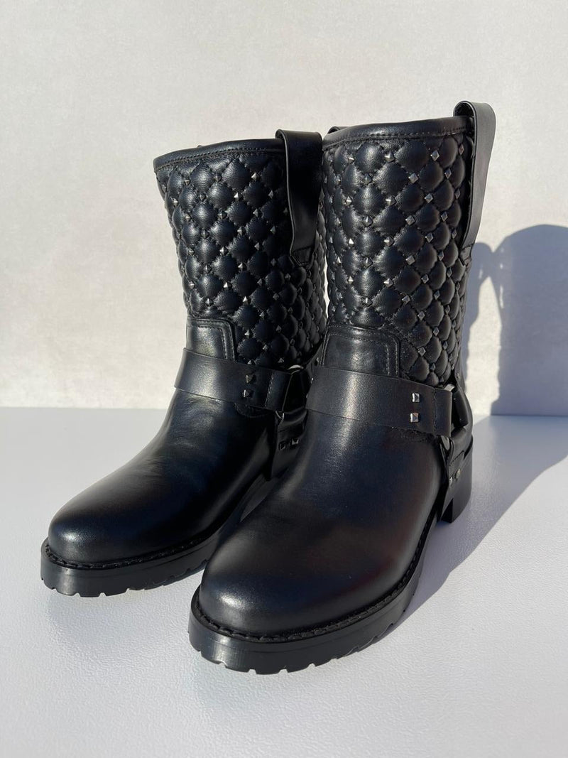 Best Replica Valentino legit black leather Sneakers