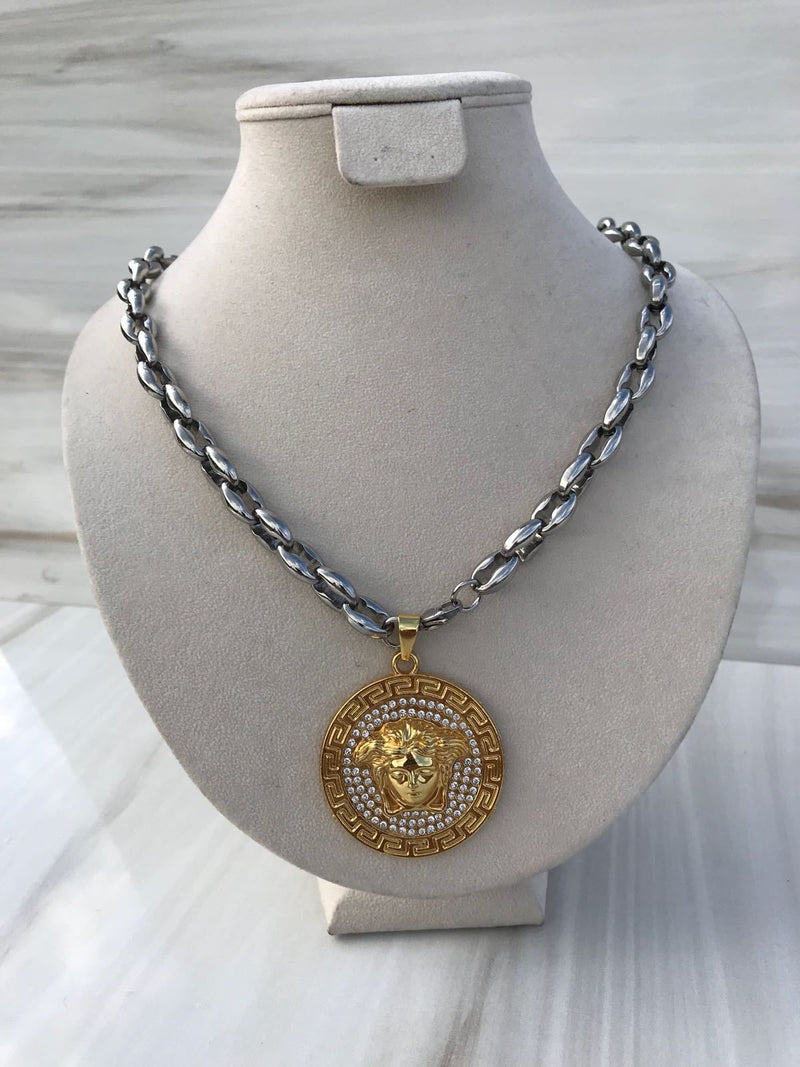 Full grey color With CIRCLE Bling bling medusa Necklaces