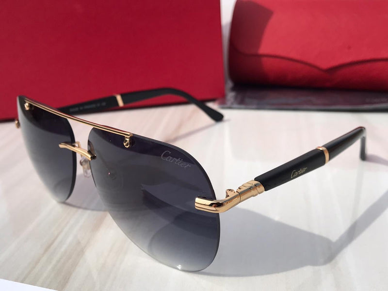 Gold Panthere De Cartier