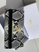Prada new trendy aligator leather model women’s wallet