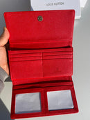 CoLouis Vuitton brown Wallet for classy women with red color