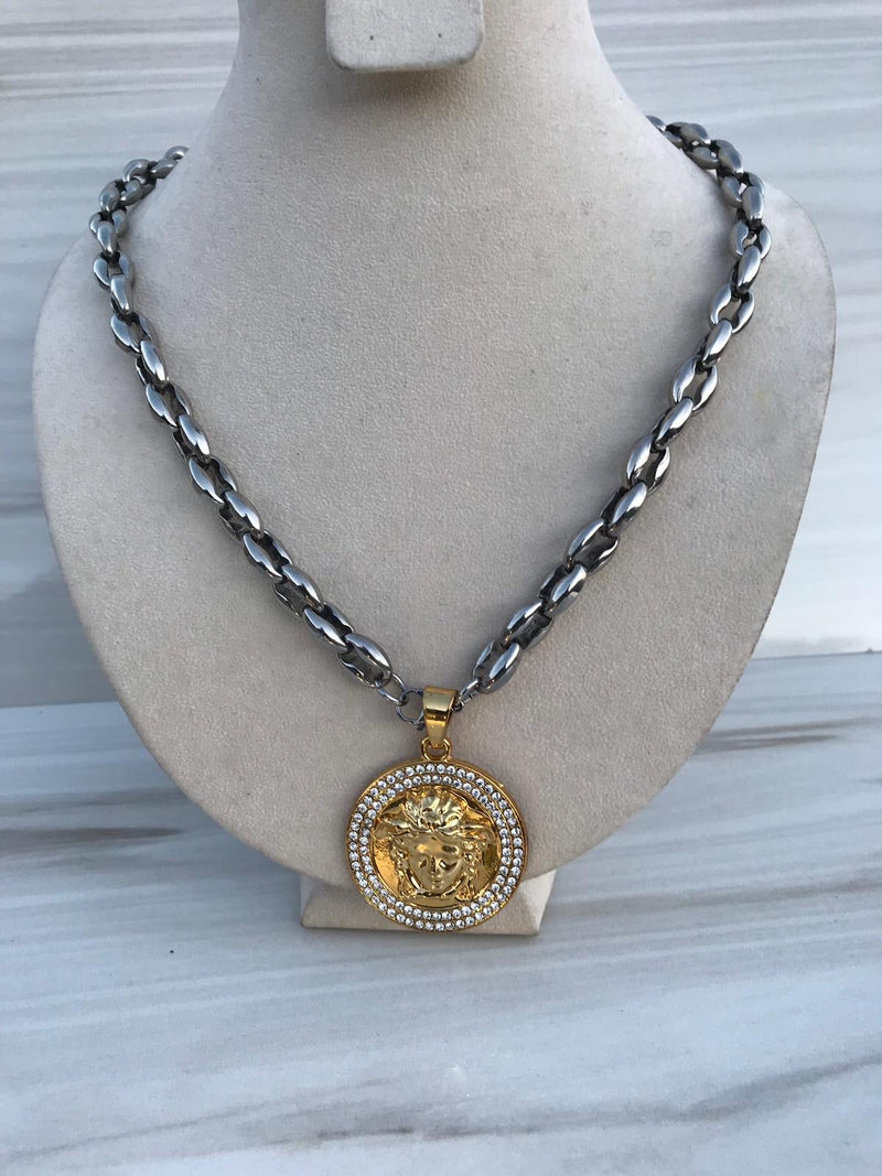 Full grey color With CIRCLE Bling bling medusa Necklaces