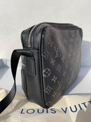 Louis Vuitton outdoor messenger men’s bag