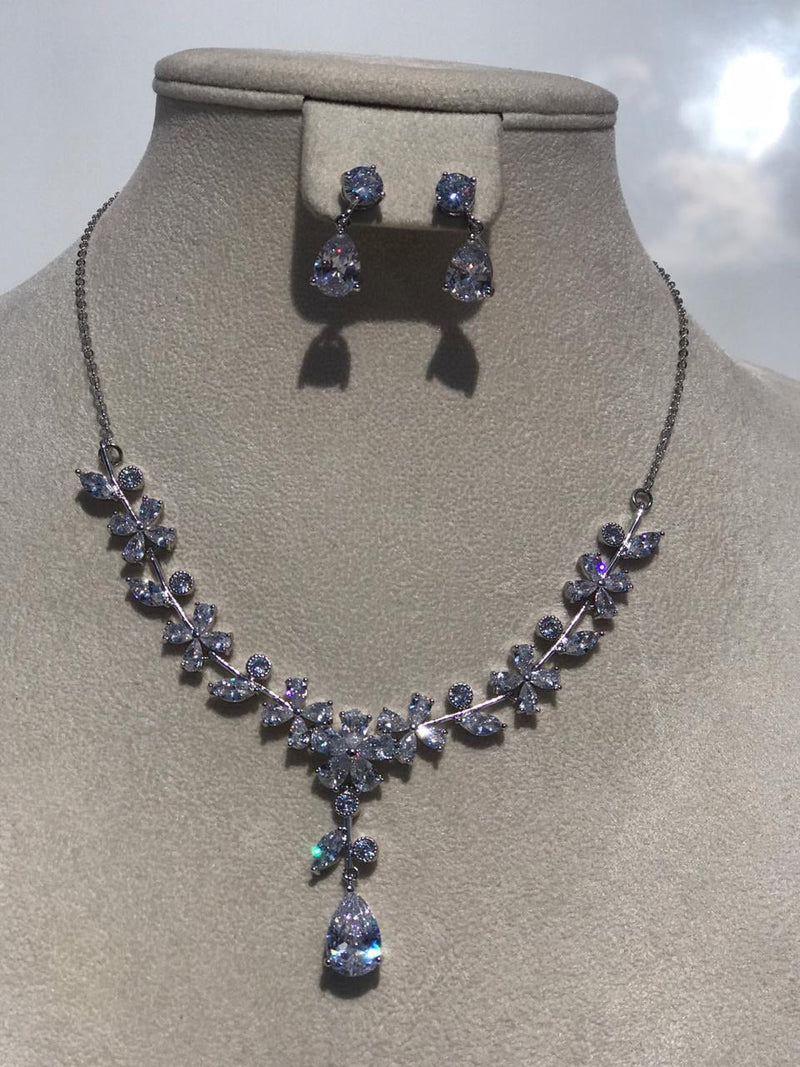 Zircon diamonds Necklace bling bling rocks with zircon ears