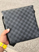 Louis Vuitton District MM men’s bag