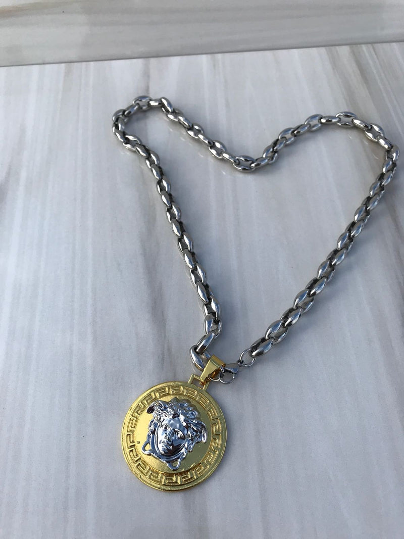 Full Grey Silver colo Necklaces with bi-color medusa (gold&silver)
