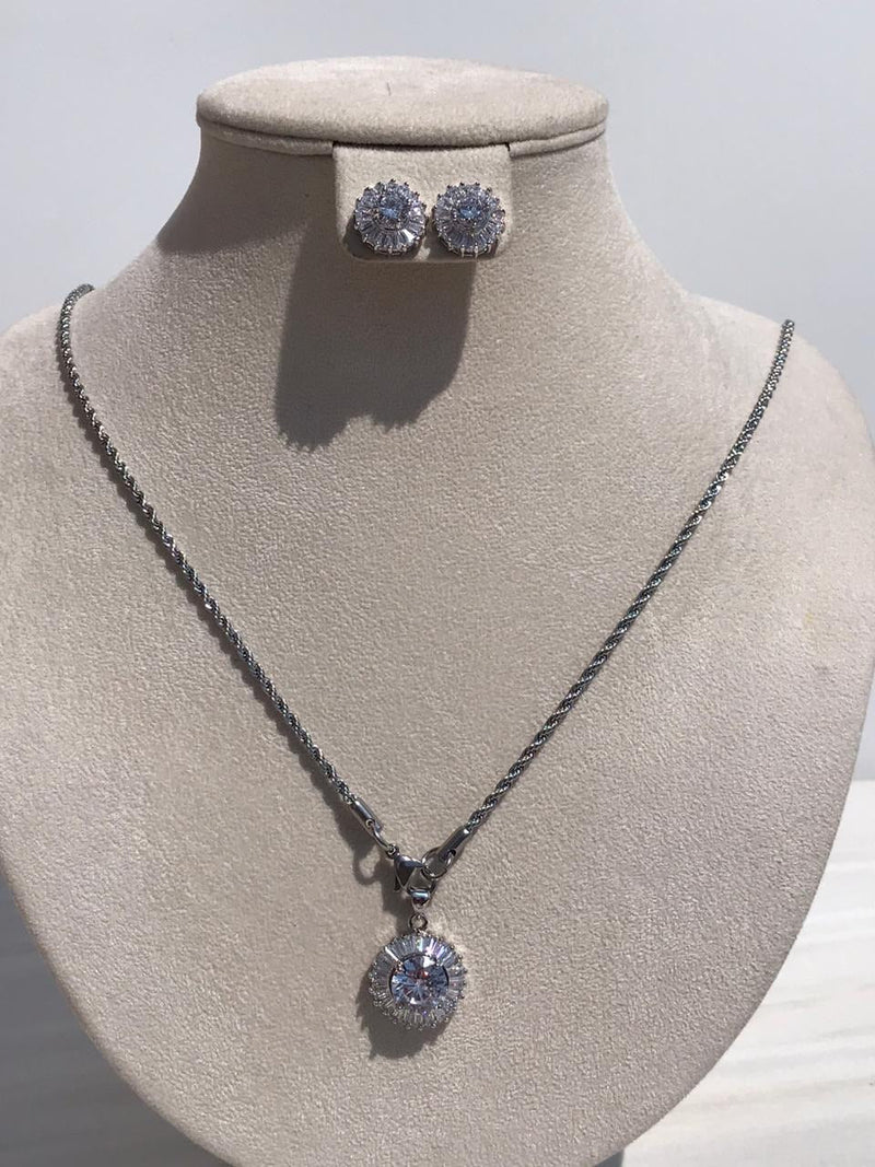 Set of Zircon grey color, standard mixed queen diamonds Necklace bling bling rocks zircon ears