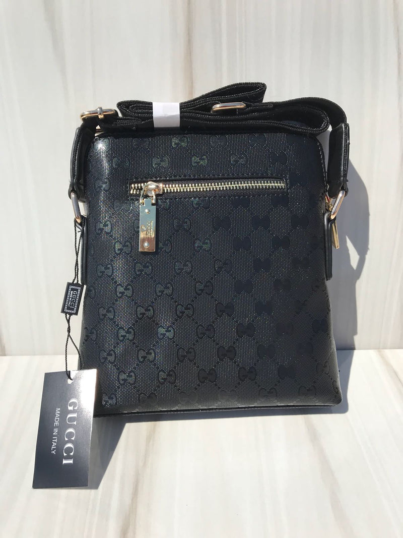 Gucci full black XL shoulder bag tricolore bee sign