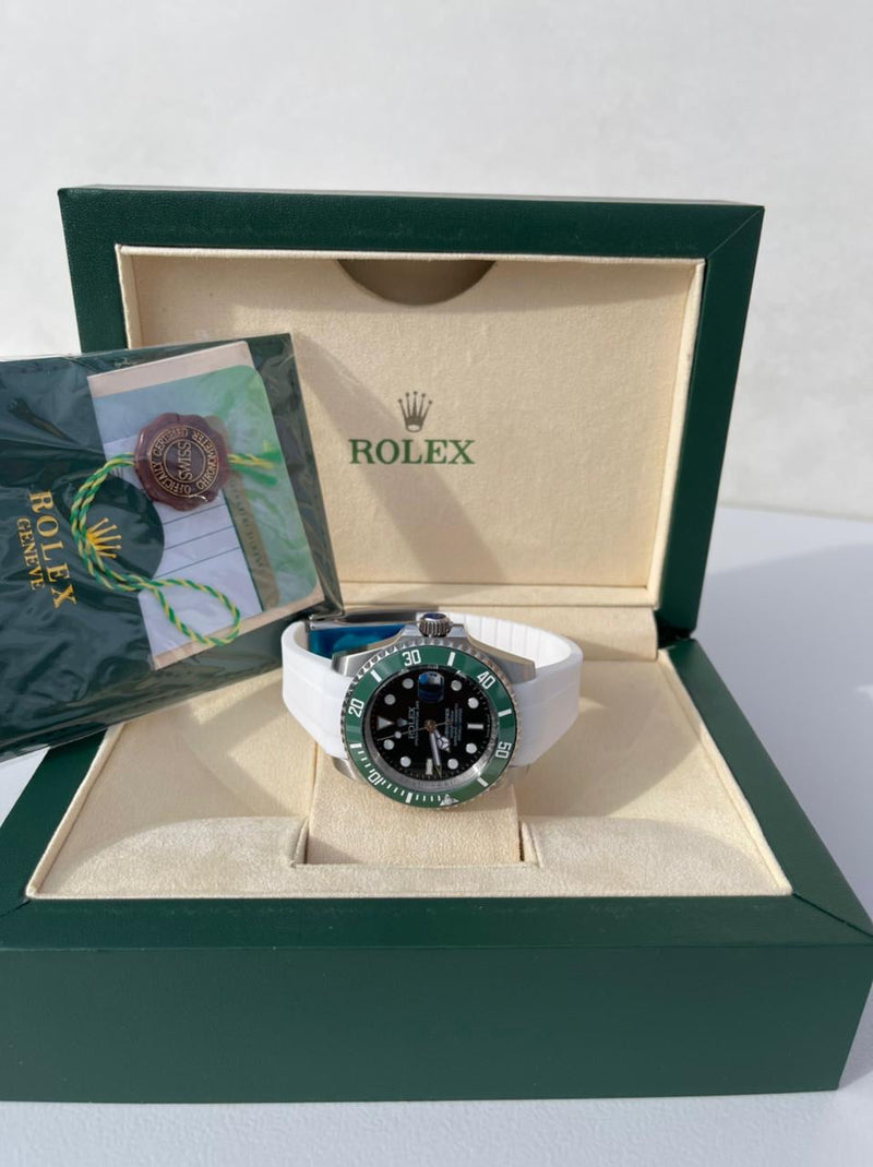 Best Replica Rolex Submariner Green hulk with white strap