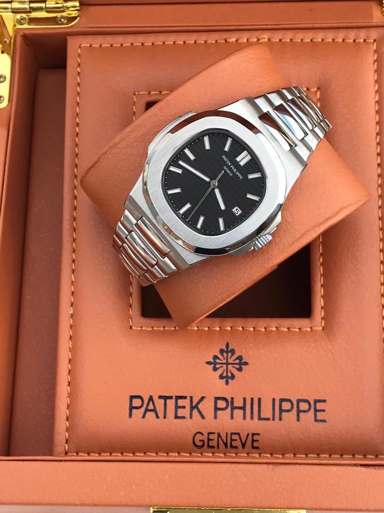 Patek Philippe Nautilus engraved Black diamonds