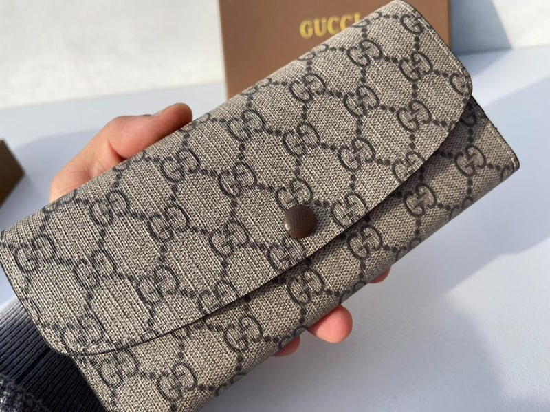 Gucci Wallet for classy women GG tricolore