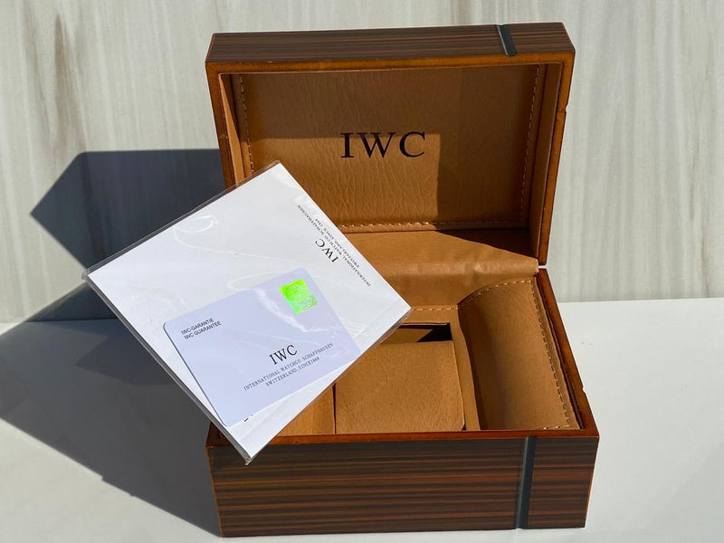Best Replica IWC box with papers