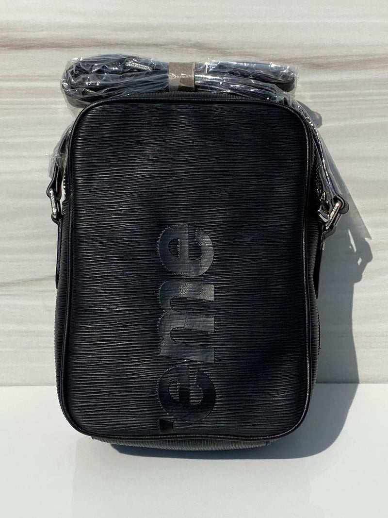 SUPREME Messenger Bag black color men’s bag