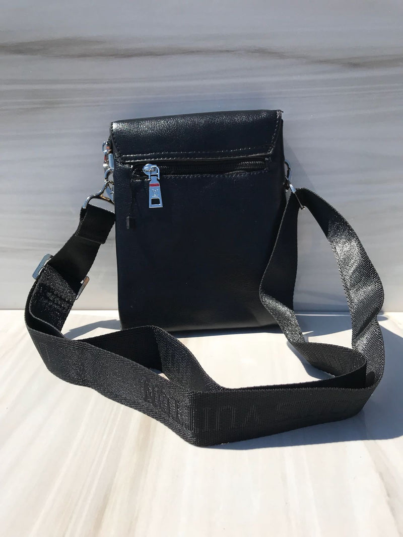 LV full black Standard shoulder bag type two