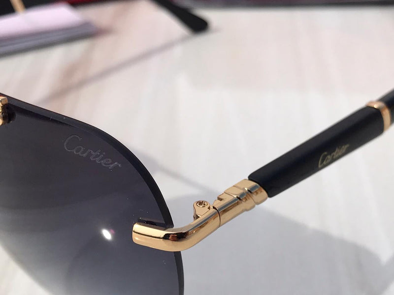 Gold Panthere De Cartier