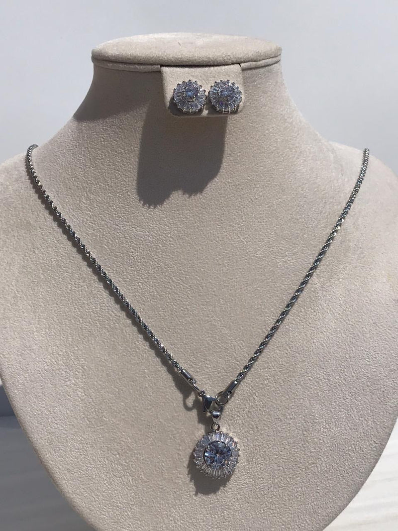 Set of Zircon grey color, standard mixed queen diamonds Necklace bling bling rocks zircon ears