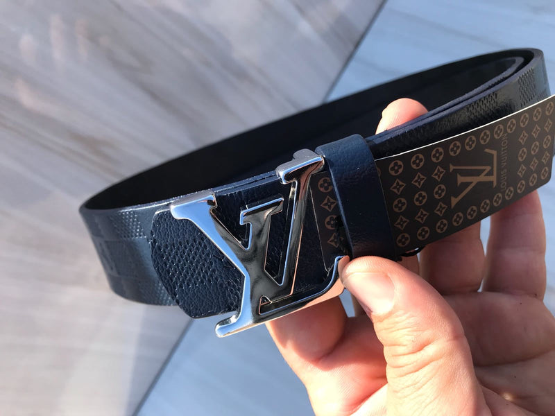 LV INITIALES BELT new black