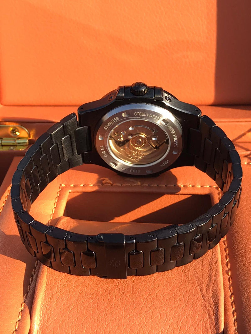 Patek Philippe Nautilus Mad