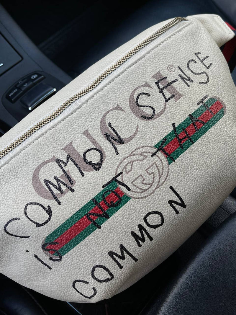 GG Supreme messenger bag men’s new white urban model