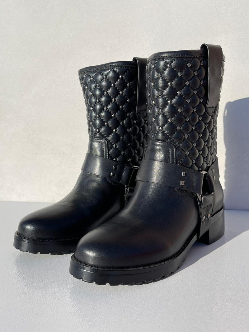 Best Replica Valentino legit black leather Sneakers