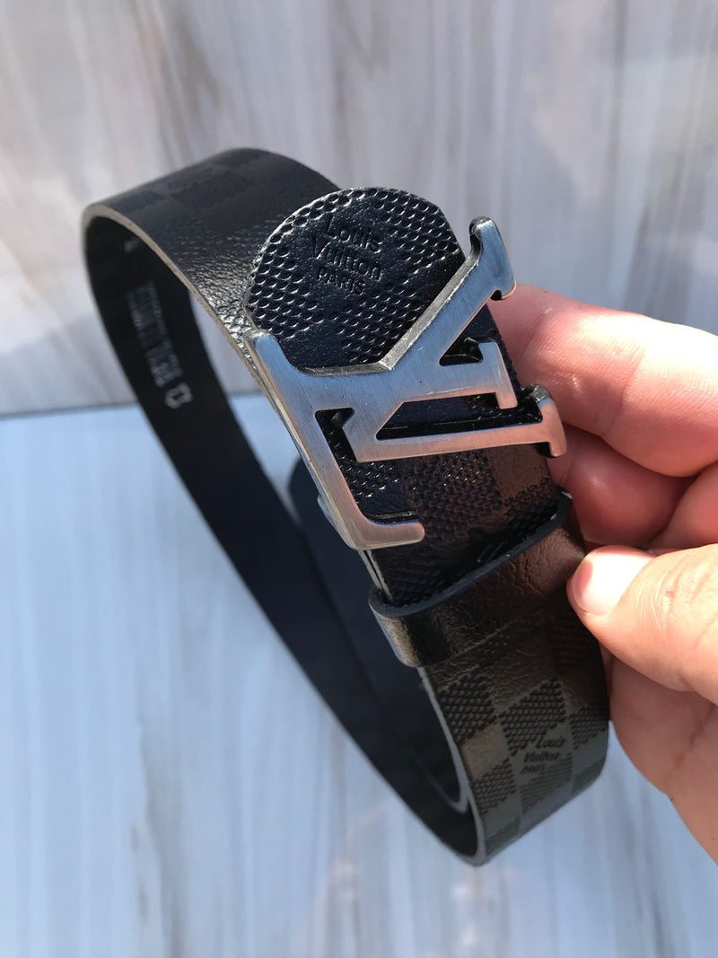 LV INITIALES BELT new black