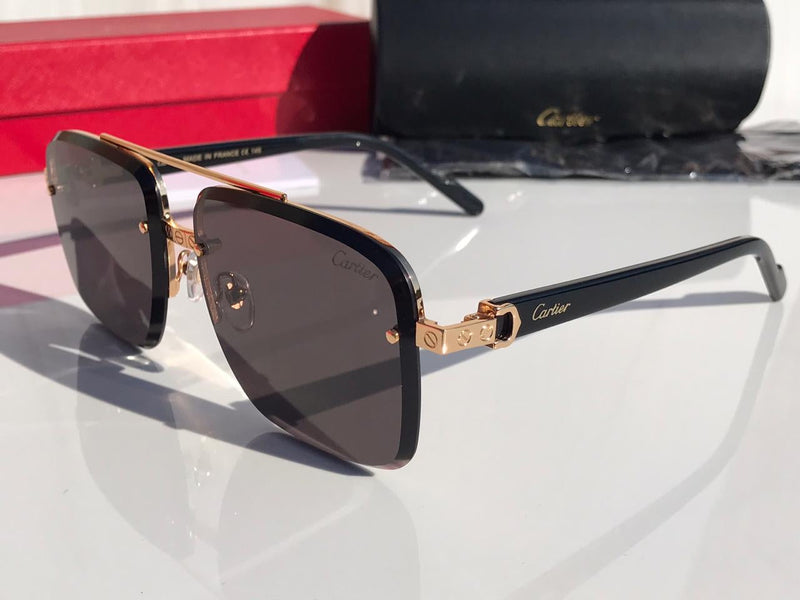 Gold Panthere De Cartier