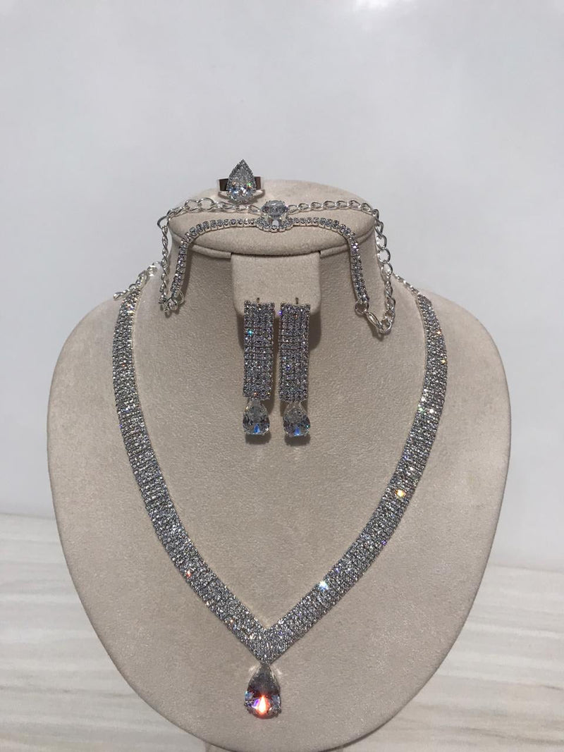 Full set of Zircon mixed queen diamonds Necklace bling bling rocks with zircon ears