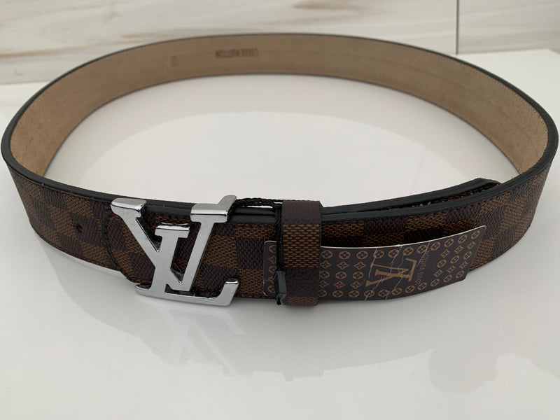 LV INITIALES BELT grey natural colour