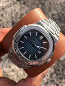Patek Philippe Nautilus engraved Blue diamonds